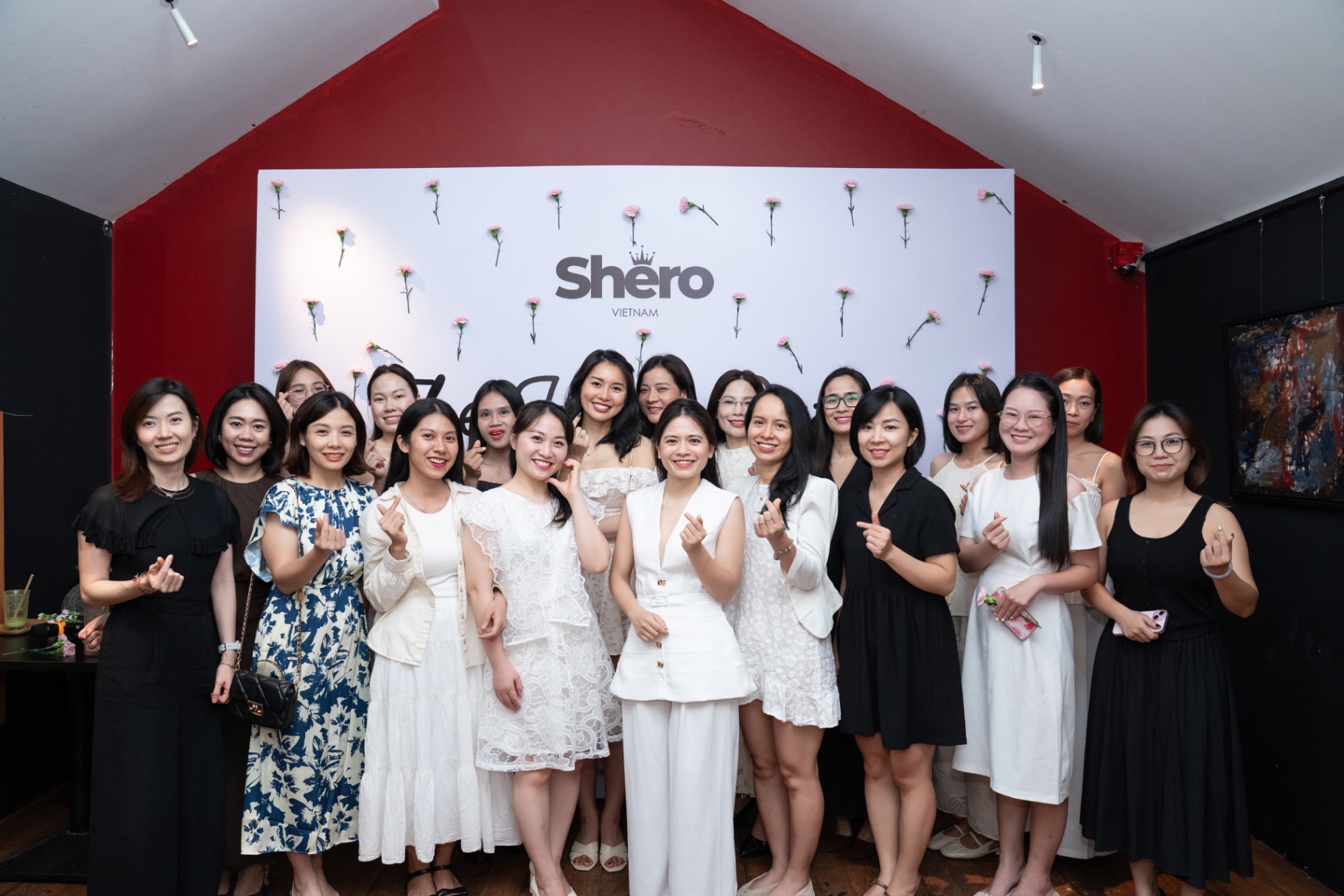 Cộng đồng SHERO tại The First Date Hà Nội