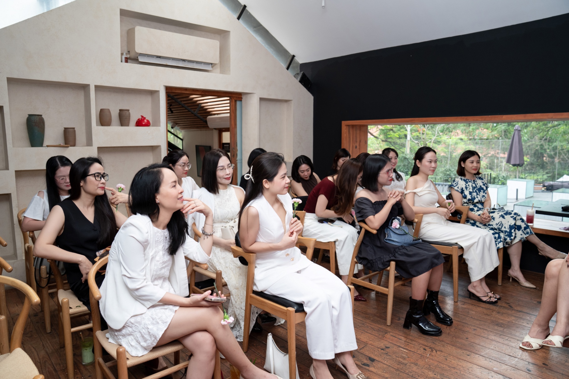 Cộng đồng SHERO tại The First Date Hà Nội